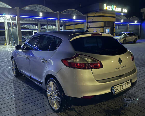 Серый Рено Меган, объемом двигателя 1.9 л и пробегом 275 тыс. км за 5999 $, фото 5 на Automoto.ua