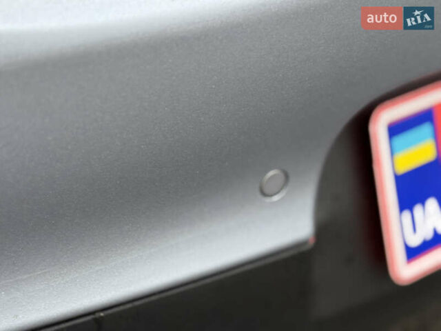 Серый Рено Меган, объемом двигателя 1.6 л и пробегом 193 тыс. км за 5999 $, фото 18 на Automoto.ua