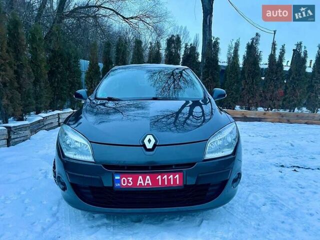 Сірий Рено Меган, об'ємом двигуна 1.6 л та пробігом 186 тис. км за 6900 $, фото 4 на Automoto.ua