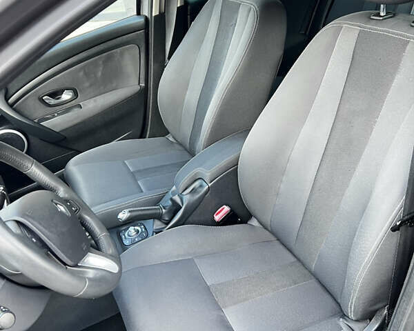 Сірий Рено Меган, об'ємом двигуна 1.6 л та пробігом 198 тис. км за 6750 $, фото 29 на Automoto.ua