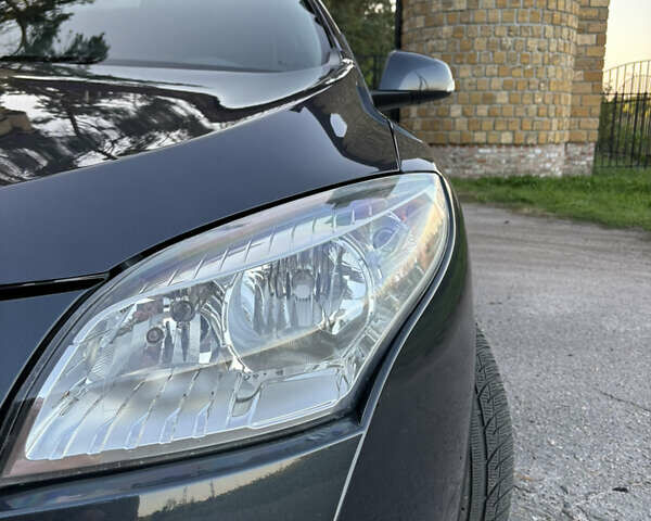 Сірий Рено Меган, об'ємом двигуна 1.6 л та пробігом 186 тис. км за 6700 $, фото 10 на Automoto.ua
