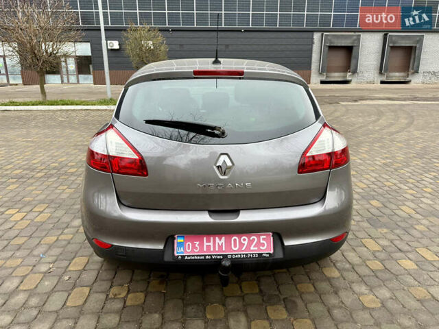 Сірий Рено Меган, об'ємом двигуна 1.6 л та пробігом 156 тис. км за 8350 $, фото 3 на Automoto.ua