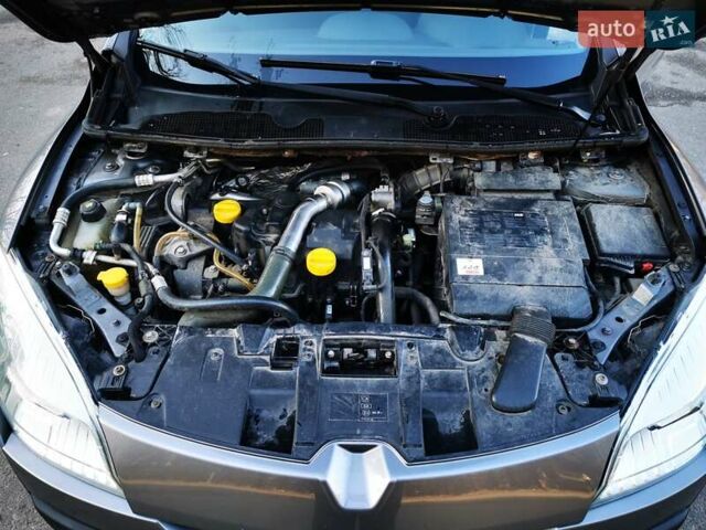 Сірий Рено Меган, об'ємом двигуна 1.5 л та пробігом 259 тис. км за 5900 $, фото 22 на Automoto.ua