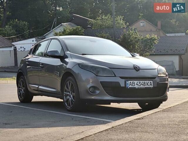 Рено Меган 2009 в Виннице на Automoto.ua Серый Рено Меган, объемом двигателя 1.5 л и пробегом 242 тыс. км за 6950 $, фото 2 на Automoto.ua