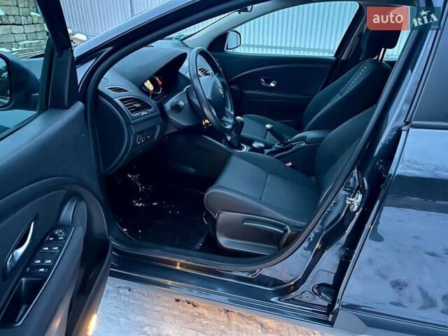 Сірий Рено Меган, об'ємом двигуна 1.6 л та пробігом 186 тис. км за 6900 $, фото 56 на Automoto.ua