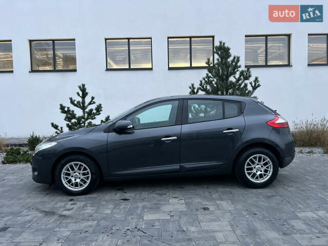 Серый Рено Меган, объемом двигателя 1.5 л и пробегом 249 тыс. км за 5900 $, фото 5 на Automoto.ua