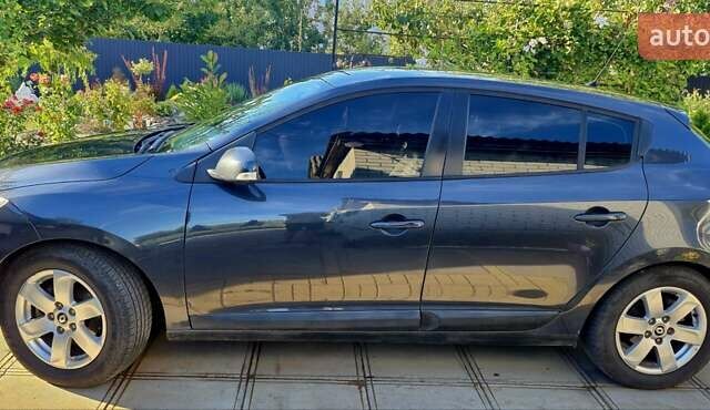 Сірий Рено Меган, об'ємом двигуна 1.5 л та пробігом 286 тис. км за 7300 $, фото 1 на Automoto.ua