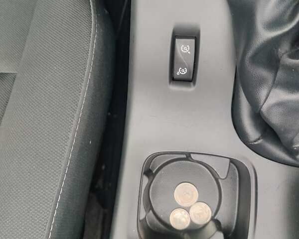 Сірий Рено Меган, об'ємом двигуна 1.6 л та пробігом 250 тис. км за 6200 $, фото 10 на Automoto.ua