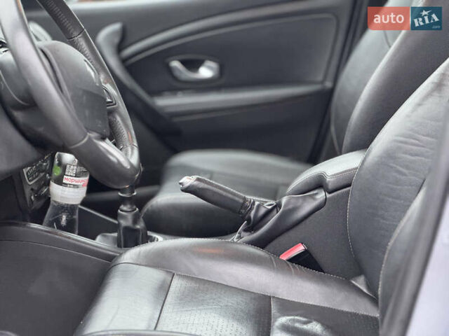 Серый Рено Меган, объемом двигателя 1.6 л и пробегом 193 тыс. км за 5999 $, фото 31 на Automoto.ua