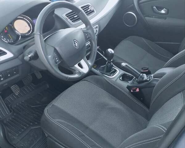 Серый Рено Меган, объемом двигателя 1.6 л и пробегом 234 тыс. км за 7500 $, фото 5 на Automoto.ua