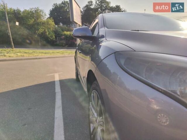 Рено Меган 2009 в Виннице на Automoto.ua Серый Рено Меган, объемом двигателя 1.5 л и пробегом 242 тыс. км за 6950 $, фото 23 на Automoto.ua