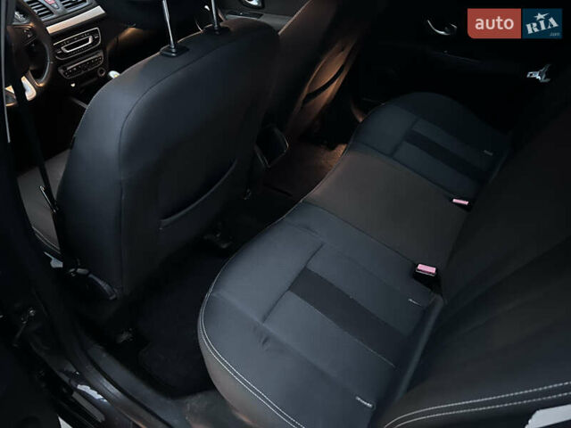 Серый Рено Меган, объемом двигателя 1.5 л и пробегом 249 тыс. км за 5900 $, фото 13 на Automoto.ua