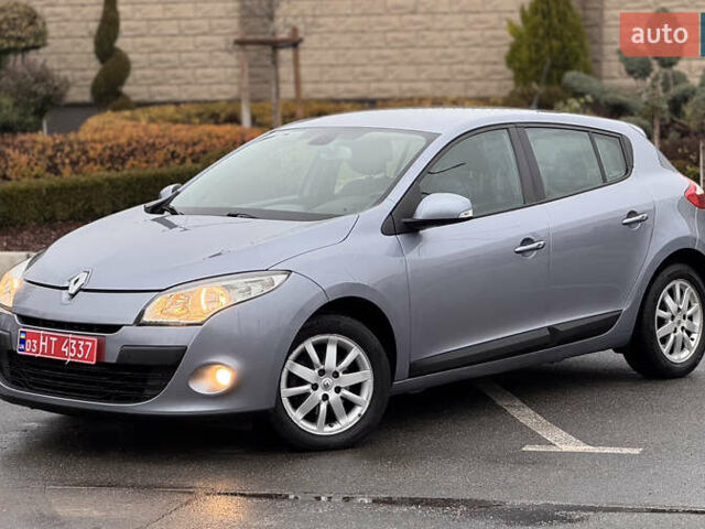 Серый Рено Меган, объемом двигателя 1.6 л и пробегом 193 тыс. км за 5999 $, фото 3 на Automoto.ua