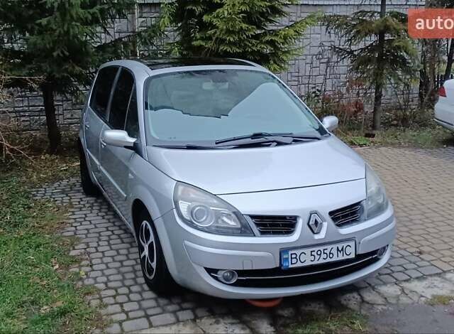 Серый Рено Меган, объемом двигателя 1.6 л и пробегом 243 тыс. км за 5800 $, фото 1 на Automoto.ua