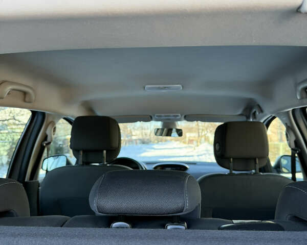 Сірий Рено Меган, об'ємом двигуна 1.6 л та пробігом 193 тис. км за 6700 $, фото 41 на Automoto.ua