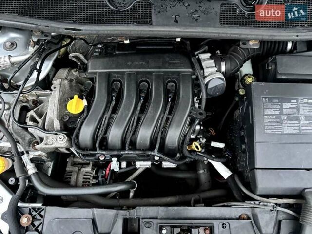 Сірий Рено Меган, об'ємом двигуна 1.6 л та пробігом 265 тис. км за 6100 $, фото 16 на Automoto.ua