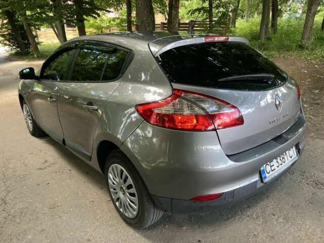 Серый Рено Меган, объемом двигателя 0 л и пробегом 275 тыс. км за 5800 $, фото 4 на Automoto.ua
