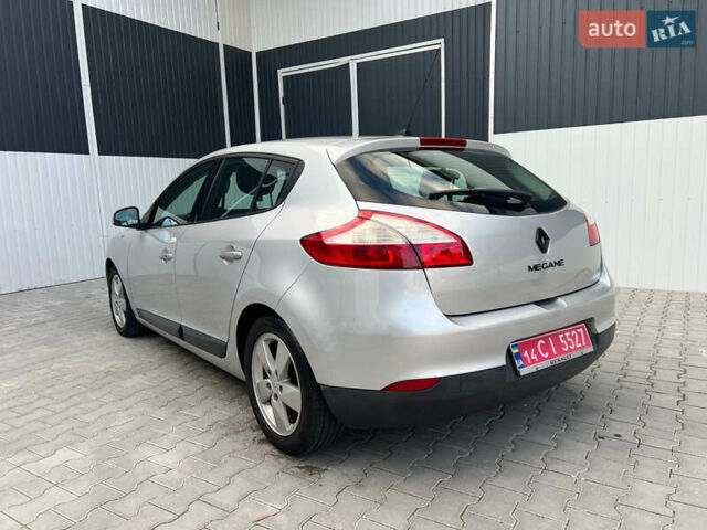 Серый Рено Меган, объемом двигателя 1.6 л и пробегом 144 тыс. км за 6699 $, фото 4 на Automoto.ua