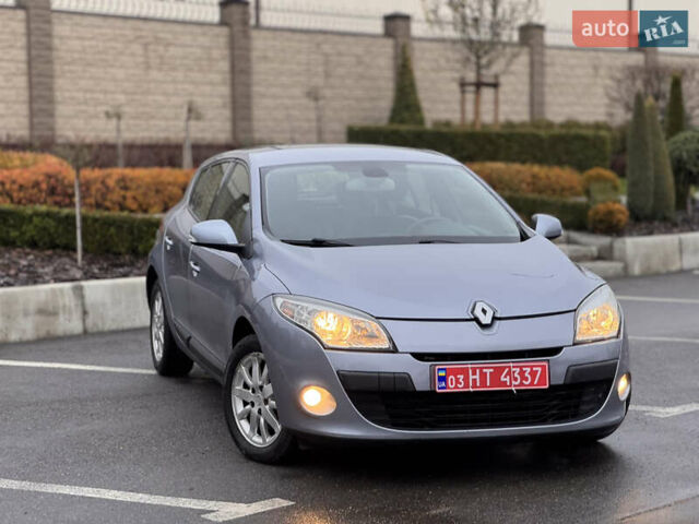 Серый Рено Меган, объемом двигателя 1.6 л и пробегом 193 тыс. км за 5999 $, фото 23 на Automoto.ua