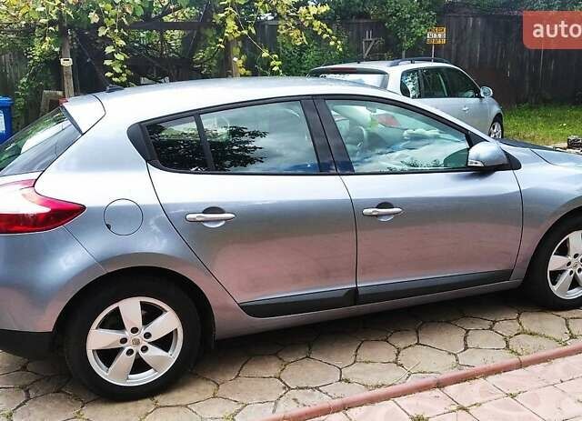 Сірий Рено Меган, об'ємом двигуна 1.6 л та пробігом 193 тис. км за 6799 $, фото 2 на Automoto.ua