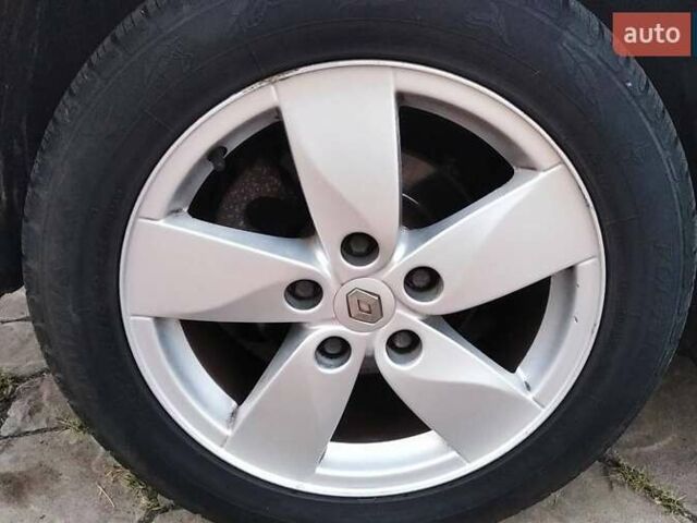 Сірий Рено Меган, об'ємом двигуна 1.6 л та пробігом 193 тис. км за 6799 $, фото 21 на Automoto.ua