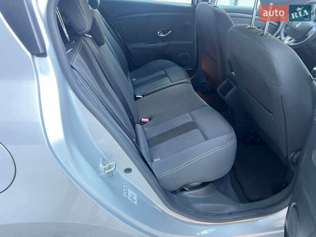 Серый Рено Меган, объемом двигателя 1.6 л и пробегом 144 тыс. км за 6699 $, фото 19 на Automoto.ua