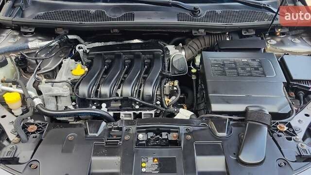 Рено Меган 2009 в Харькове на Automoto.ua Серый Рено Меган, объемом двигателя 1.6 л и пробегом 199 тыс. км за 6500 $, фото 5 на Automoto.ua