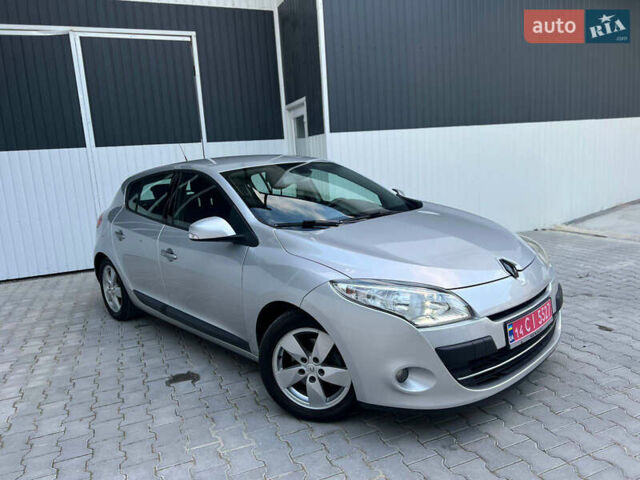 Серый Рено Меган, объемом двигателя 1.6 л и пробегом 144 тыс. км за 6699 $, фото 11 на Automoto.ua