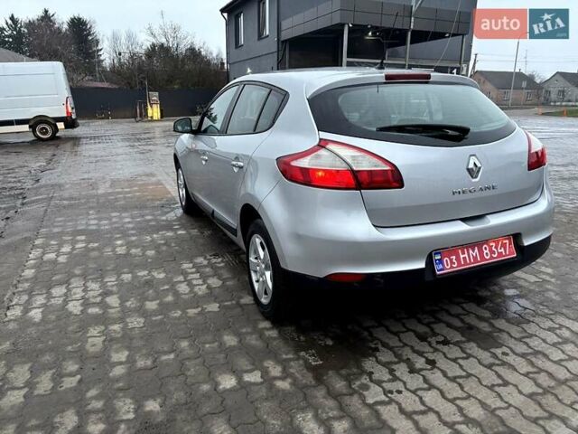 Сірий Рено Меган, об'ємом двигуна 1.6 л та пробігом 265 тис. км за 6100 $, фото 9 на Automoto.ua