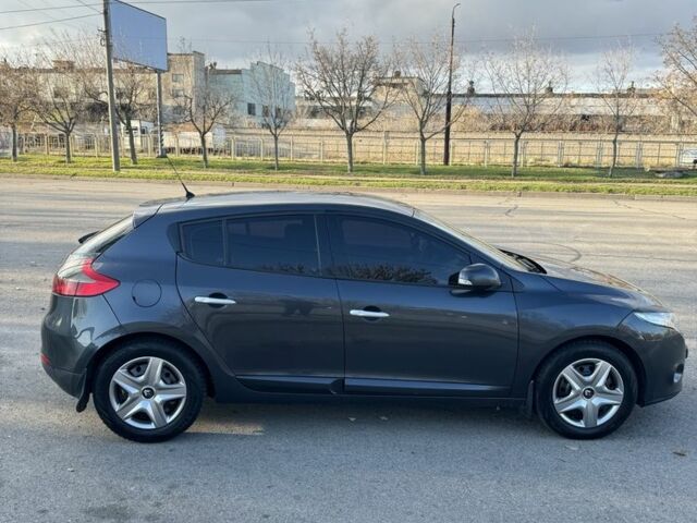 Сірий Рено Меган, об'ємом двигуна 1.5 л та пробігом 225 тис. км за 6300 $, фото 4 на Automoto.ua