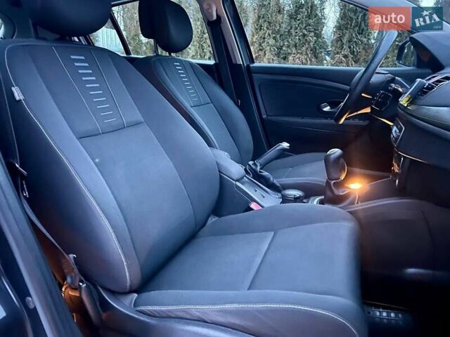 Сірий Рено Меган, об'ємом двигуна 1.6 л та пробігом 186 тис. км за 6900 $, фото 80 на Automoto.ua