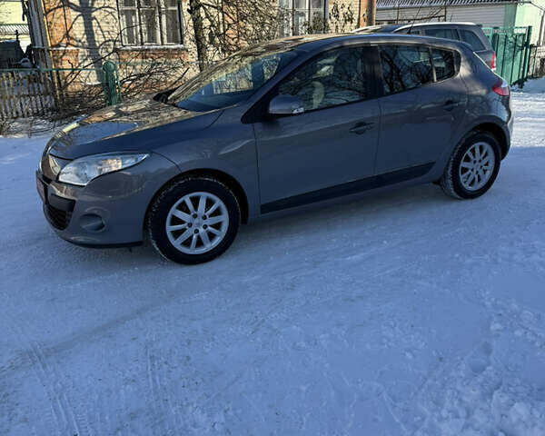 Сірий Рено Меган, об'ємом двигуна 1.6 л та пробігом 193 тис. км за 6700 $, фото 27 на Automoto.ua