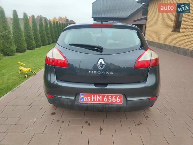 Сірий Рено Меган, об'ємом двигуна 1.6 л та пробігом 250 тис. км за 6200 $, фото 3 на Automoto.ua