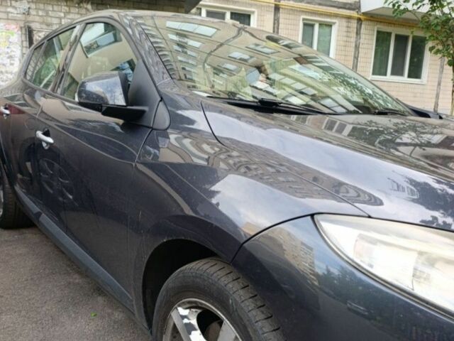 Серый Рено Меган, объемом двигателя 2 л и пробегом 210 тыс. км за 5000 $, фото 1 на Automoto.ua