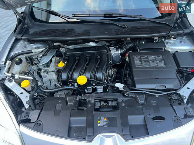 Серый Рено Меган, объемом двигателя 1.6 л и пробегом 144 тыс. км за 6699 $, фото 23 на Automoto.ua