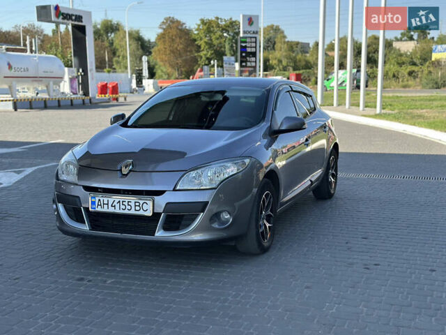 Сірий Рено Меган, об'ємом двигуна 1.46 л та пробігом 282 тис. км за 7300 $, фото 1 на Automoto.ua