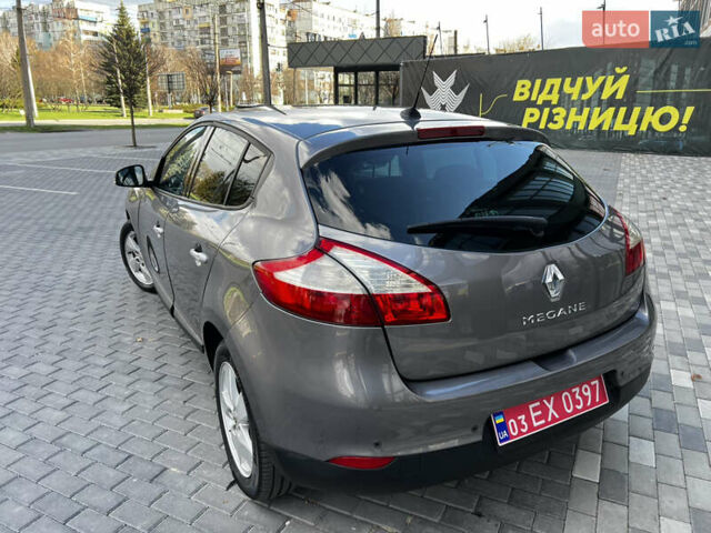 Сірий Рено Меган, об'ємом двигуна 1.6 л та пробігом 198 тис. км за 6750 $, фото 7 на Automoto.ua