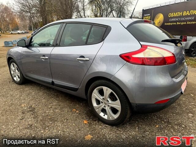 Серый Рено Меган, объемом двигателя 1.6 л и пробегом 232 тыс. км за 6900 $, фото 2 на Automoto.ua