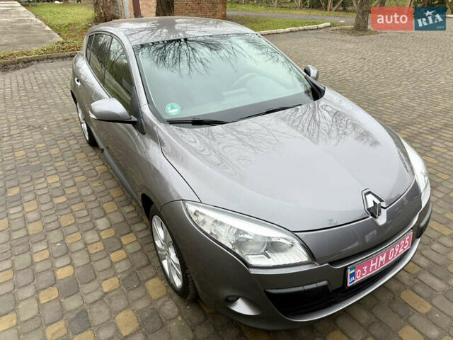 Сірий Рено Меган, об'ємом двигуна 1.6 л та пробігом 156 тис. км за 8350 $, фото 7 на Automoto.ua
