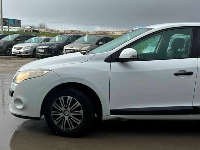 Серый Рено Меган, объемом двигателя 1.5 л и пробегом 231 тыс. км за 5300 $, фото 11 на Automoto.ua