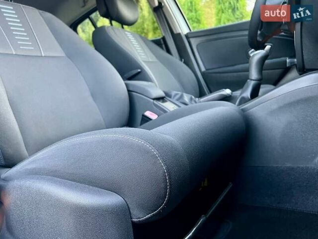 Серый Рено Меган, объемом двигателя 1.6 л и пробегом 149 тыс. км за 7200 $, фото 150 на Automoto.ua