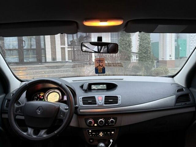 Сірий Рено Меган, об'ємом двигуна 1.5 л та пробігом 300 тис. км за 4499 $, фото 6 на Automoto.ua