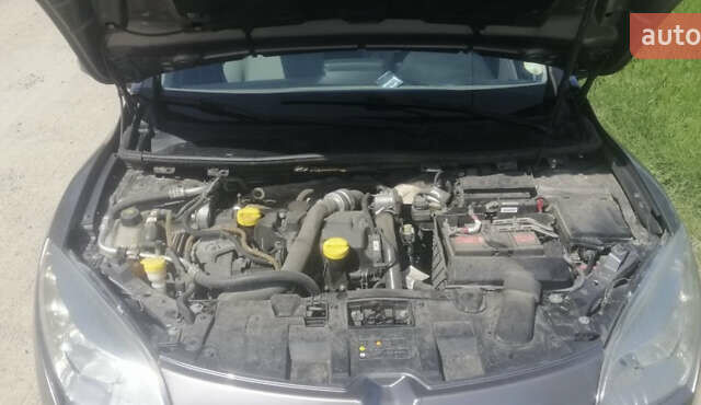 Сірий Рено Меган, об'ємом двигуна 1.46 л та пробігом 212 тис. км за 6700 $, фото 4 на Automoto.ua