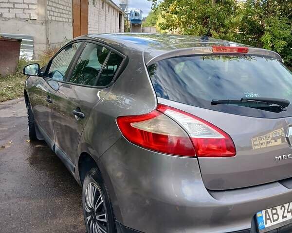 Сірий Рено Меган, об'ємом двигуна 1.46 л та пробігом 245 тис. км за 5500 $, фото 16 на Automoto.ua