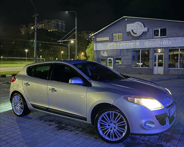 Серый Рено Меган, объемом двигателя 1.9 л и пробегом 275 тыс. км за 5999 $, фото 6 на Automoto.ua