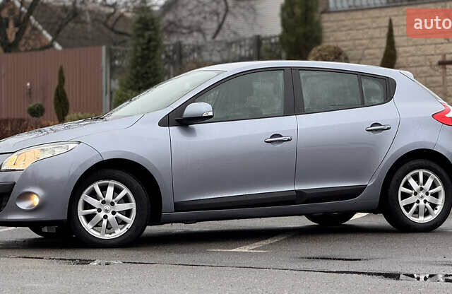 Серый Рено Меган, объемом двигателя 1.6 л и пробегом 193 тыс. км за 5999 $, фото 9 на Automoto.ua