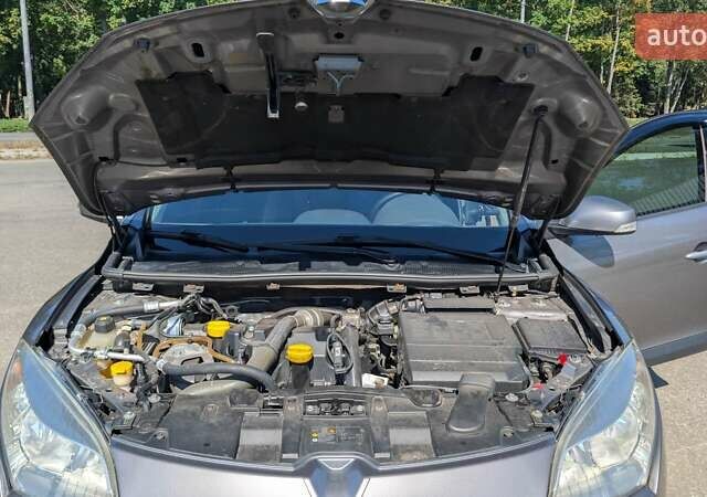 Рено Меган 2009 у Дніпро (Дніпропетровську) на Automoto.ua Сірий Рено Меган, об'ємом двигуна 1.5 л та пробігом 282 тис. км за 6300 $, фото 30 на Automoto.ua