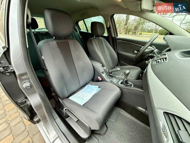 Сірий Рено Меган, об'ємом двигуна 1.6 л та пробігом 156 тис. км за 8350 $, фото 28 на Automoto.ua