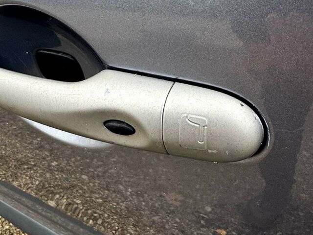 Серый Рено Меган, объемом двигателя 1.6 л и пробегом 232 тыс. км за 6900 $, фото 4 на Automoto.ua