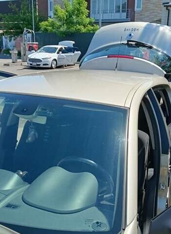 Серый Рено Меган, объемом двигателя 1.6 л и пробегом 145 тыс. км за 5999 $, фото 6 на Automoto.ua